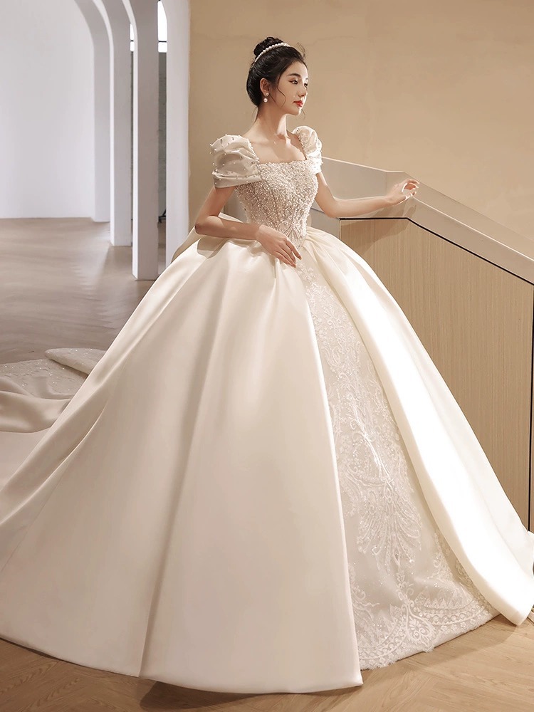 Arabic Dubai Women's Wedding Dress 2023 Square Neck Short Sleeves Pearls Big Bow Satin Puffy Princess Bridal Gown Vestidos De Novia Hot