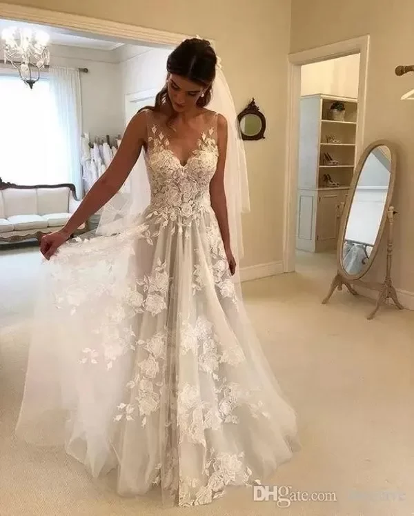 Wedding Dresses Bridal Gowns 2022 V-Neck Summer Beach Boho Beautiful Appliques A Line Backless Custom Made Robe De