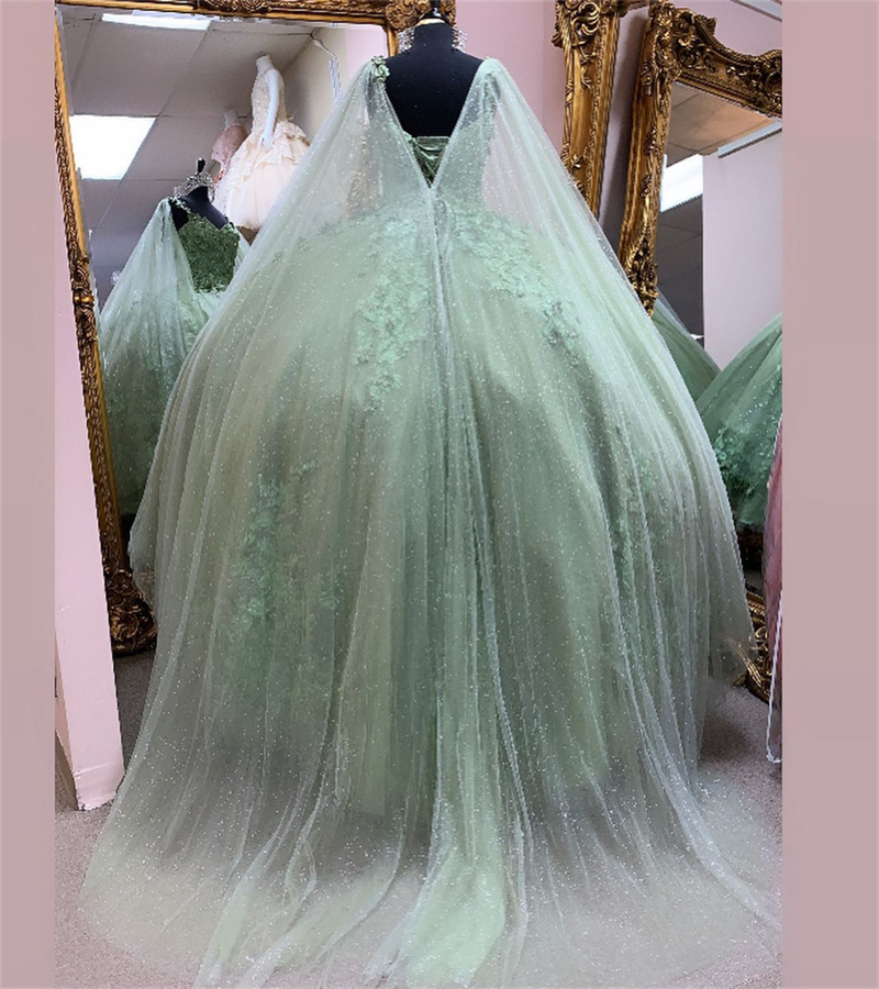 Luxury Green Quinceanera Dresses 2023 With Florals Sparkle Sequin Birthday Dress Elegant Dubai Cape Prom Dress Beaded Sweet 16 Party XV Debutante Vest