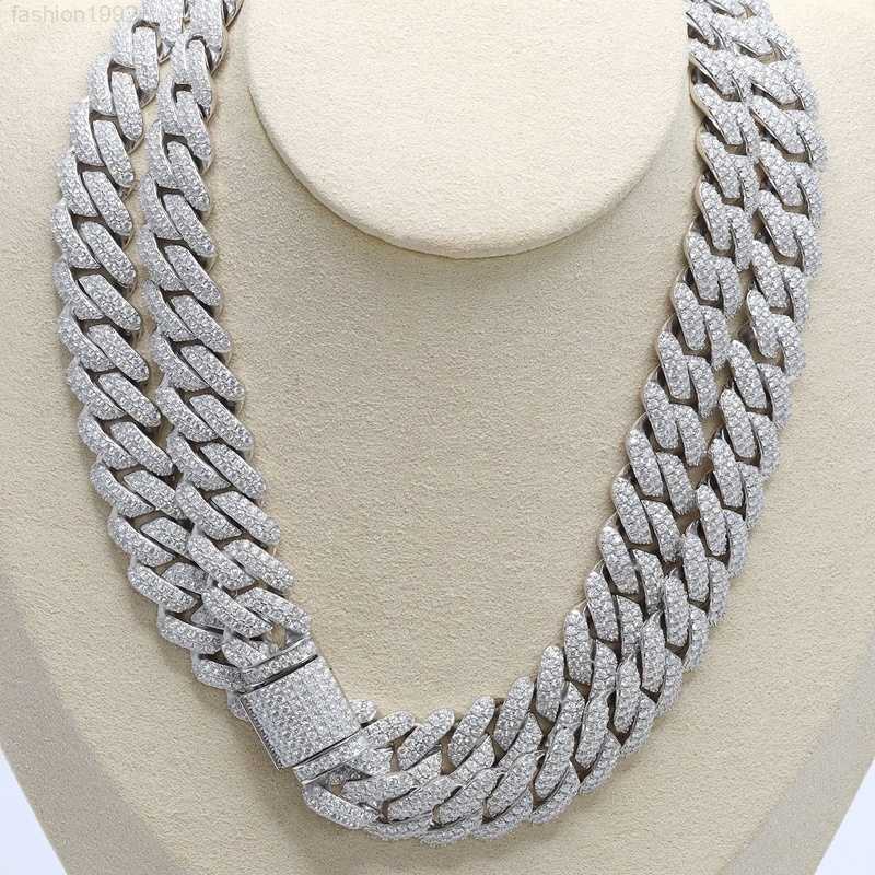 Full Iced Out Moissanite Cuban Chain Sterling Silver925 Hip Hop Jewelry 14mm Width 2 Rows Moissanite Chain Necklace
Full Iced Out Moissanite Cuban Chain Sterling Silver925 Hip Hop Jewelry 14mm Width 2 Rows Moissanite Chain Necklace