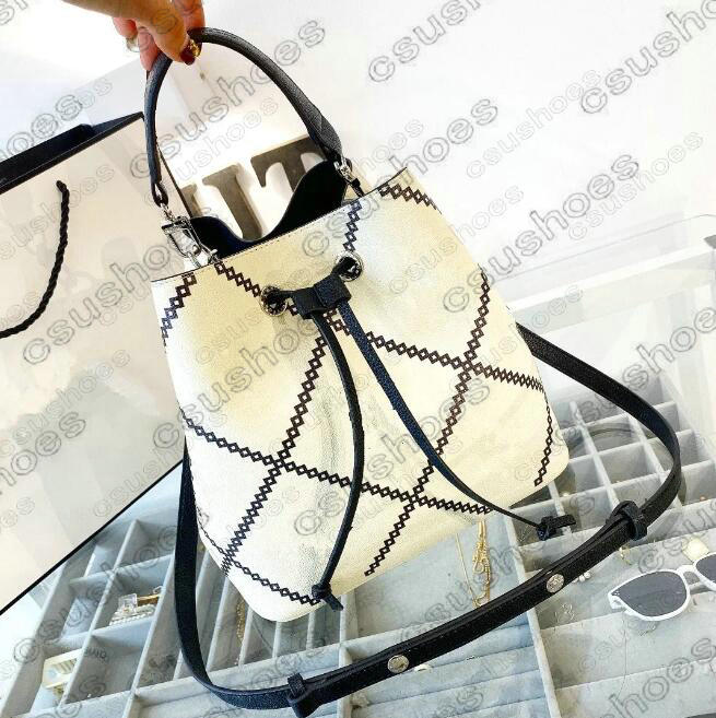 NEONOE Bags Game on ricolors Poker Elements Crafty Straw Braided Leather Tote Bucket Clutch Desinger Presbyopic Shopping Womens Handbag M45716 M45497
NEONOE Bags Game on ricolors Poker Elements Crafty Straw Braided Leather Tote Bucket Clutch Desinger Presbyopic Shopping Womens Handbag M45716 M45497
