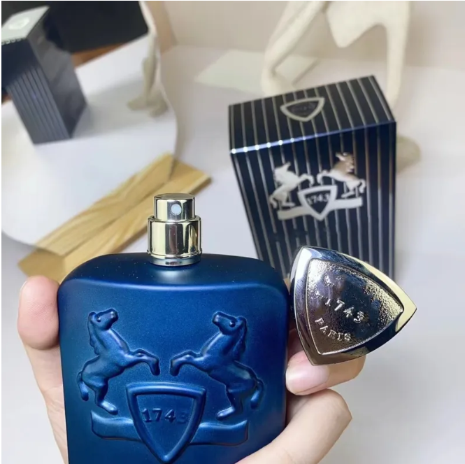 De Parfums Marly Perfume 1743 Pegasus Kalan Layton 125ml Perfume Men Women Fragrance 4.2oz Edp Long Lasting Smell Paris Royal Essence
De Parfums Marly Perfume 1743 Pegasus Kalan Layton 125ml Perfume Men Women Fragrance 4.2oz Edp Long Lasting Smell Paris Royal Essence