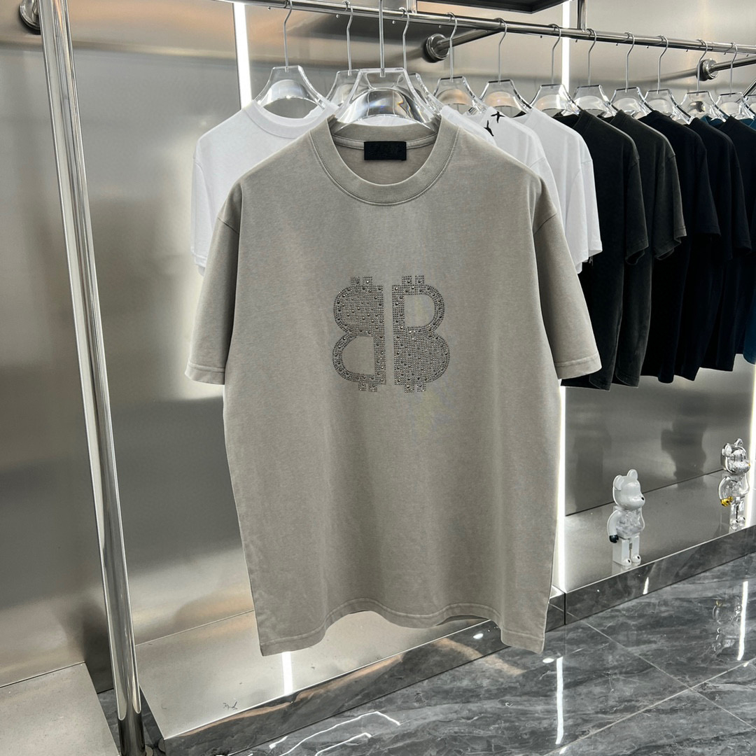 23SS Designer Letter Printed T Shirts Tee Sweatshirt Fashion High Street jacket Short Sleeves Summer Casual T-Shirt Breathable Men Women Crew Neck Tees Dresses for a4, Gray
23SS Designer Letter Printed T Shirts Tee Sweatshirt Fashion High Street jacket Short Sleeves Summer Casual T-Shirt Breathable Men Women Crew Neck Tees Dresses for a4, Gray