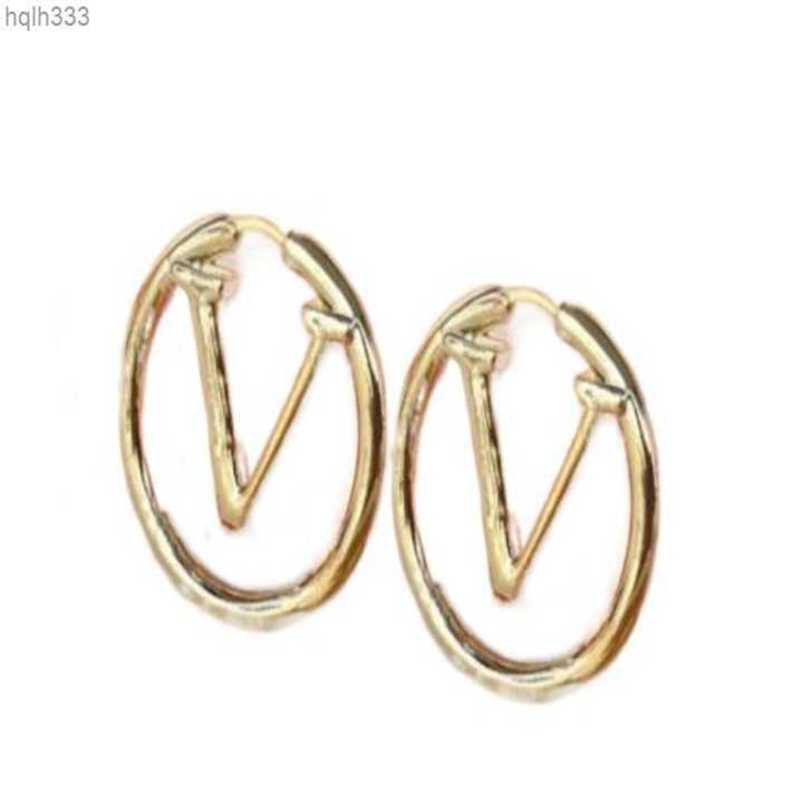 Fashion gold hoop earrings for lady Women Party Wedding Lovers gift engagement Jewelry for Bride
Fashion gold hoop earrings for lady Women Party Wedding Lovers gift engagement Jewelry for Bride