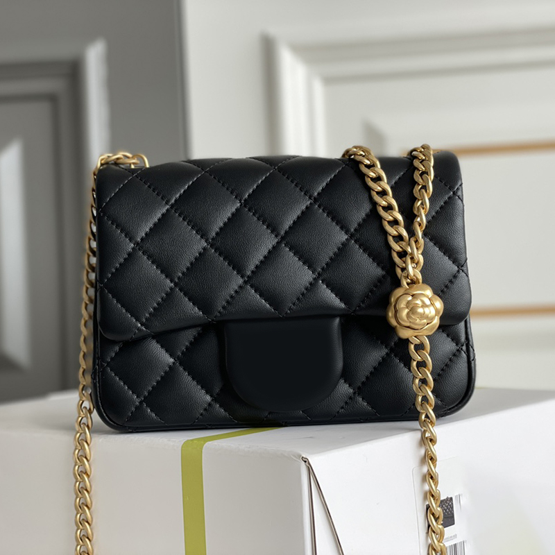 Lambskin Mini Flap Bag 17CM Camellia Adjustable Buckle Chain Bags 10A Designer Crossbody Bags With Box C076, White
Lambskin Mini Flap Bag 17CM Camellia Adjustable Buckle Chain Bags 10A Designer Crossbody Bags With Box C076, White