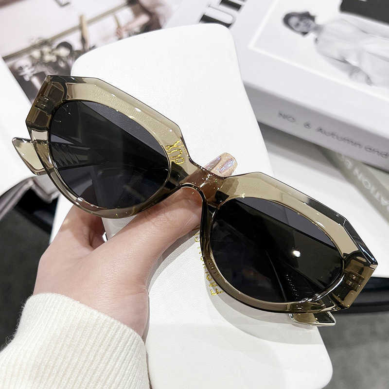 New Wear Irregular Cat Eyes for Women's Fashion Network Red Same Style Street Photo Sunglasses
New Wear Irregular Cat Eyes for Women's Fashion Network Red Same Style Street Photo Sunglasses