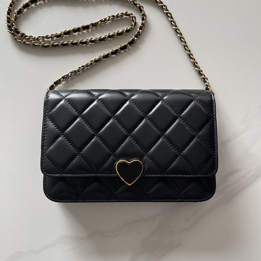 10A TOP quality Chain bag designer bags 19cm genuine leather shoulder bag lady crossbody bags With box C099
10A TOP quality Chain bag designer bags 19cm genuine leather shoulder bag lady crossbody bags With box C099