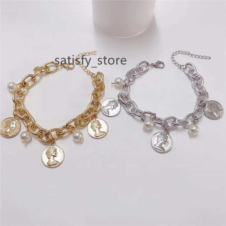 2021 New Arrival Luxury Gold Cuban Link Chain Bracelet Punk Style Pearl Metal Portrait Coin Bracelets For Women
2021 New Arrival Luxury Gold Cuban Link Chain Bracelet Punk Style Pearl Metal Portrait Coin Bracelets For Women