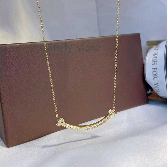 18K Gold Plated Stainless Steel Necklace Fashion Women Designer Necklaces Choker Letter Pendant Chain Crystal Statement Wedding Jewelry Gift X428
18K Gold Plated Stainless Steel Necklace Fashion Women Designer Necklaces Choker Letter Pendant Chain Crystal Statement Wedding Jewelry Gift X428