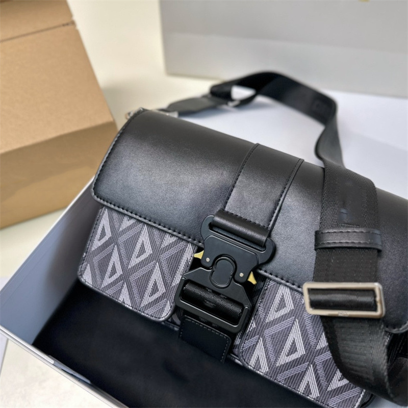 Luxury Cross Body Shoulder Bag Men and Women Crossbody Bags With Box Diamond Pattern Briefcase Large Canvas Messenger Bag Genuine Leather Classical Envelope Bags, Black
Luxury Cross Body Shoulder Bag Men and Women Crossbody Bags With Box Diamond Pattern Briefcase Large Canvas Messenger Bag Genuine Leather Classical Envelope Bags, Black