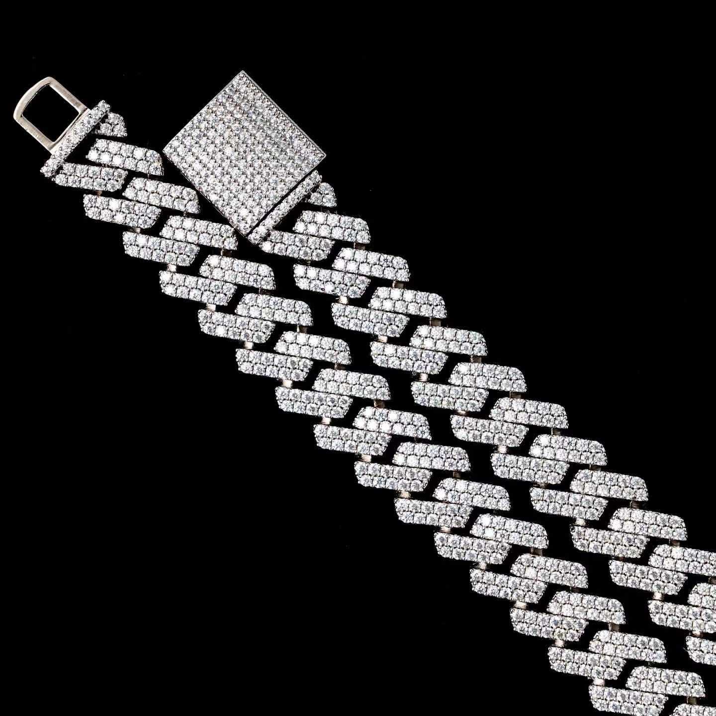 14mm Width 2row Moissanite Wax Setting 925 Diamond Chain Cuban Rose Gold Cuban Chain Jewelry Cuban Chain
14mm Width 2row Moissanite Wax Setting 925 Diamond Chain Cuban Rose Gold Cuban Chain Jewelry Cuban Chain