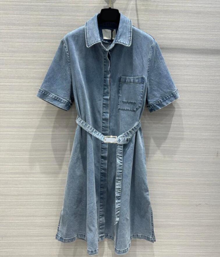 Classic Women Denim Casual Dresses Sexy Lady Letters Print Dress Summer Short Sleeved Skirts Single Breasted Long Skirt with Belt, Blue
Classic Women Denim Casual Dresses Sexy Lady Letters Print Dress Summer Short Sleeved Skirts Single Breasted Long Skirt with Belt, Blue