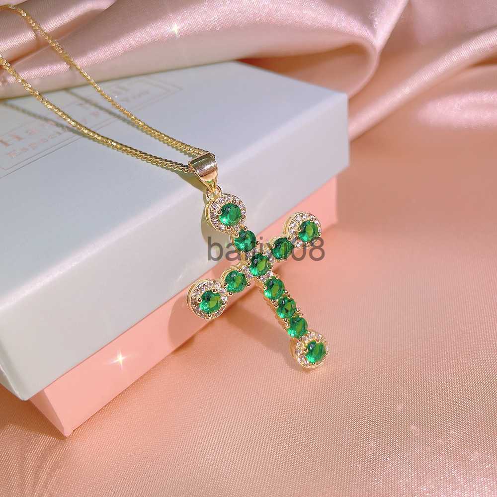 Pendant Necklaces 2022 NEW Luxurious Cross Emerald Pendant Neckle Women's silver plate Grade Green Zircon Lady Birthday Cocktail Gift Jewelry J23