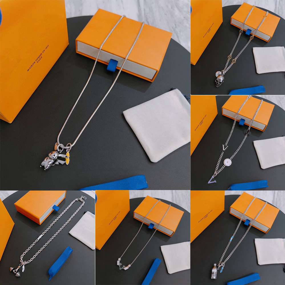 Luxury Design Necklace 18K Gold Plated 316L Stainless Steel Animal Necklaces Letter Pendant Fashion Womens Jewelry Accessories No Box
Luxury Design Necklace 18K Gold Plated 316L Stainless Steel Animal Necklaces Letter Pendant Fashion Womens Jewelry Accessories No Box