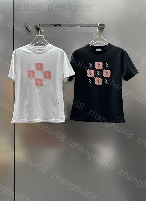 Women' T-Shirt designer 23ss Womens womens clothing tee Round neck Pure cotton Nine-house lattice Sequin embroidery short sleeve T-shirt High quality clothes, 11
Women' T-Shirt designer 23ss Womens womens clothing tee Round neck Pure cotton Nine-house lattice Sequin embroidery short sleeve T-shirt High quality clothes, 11