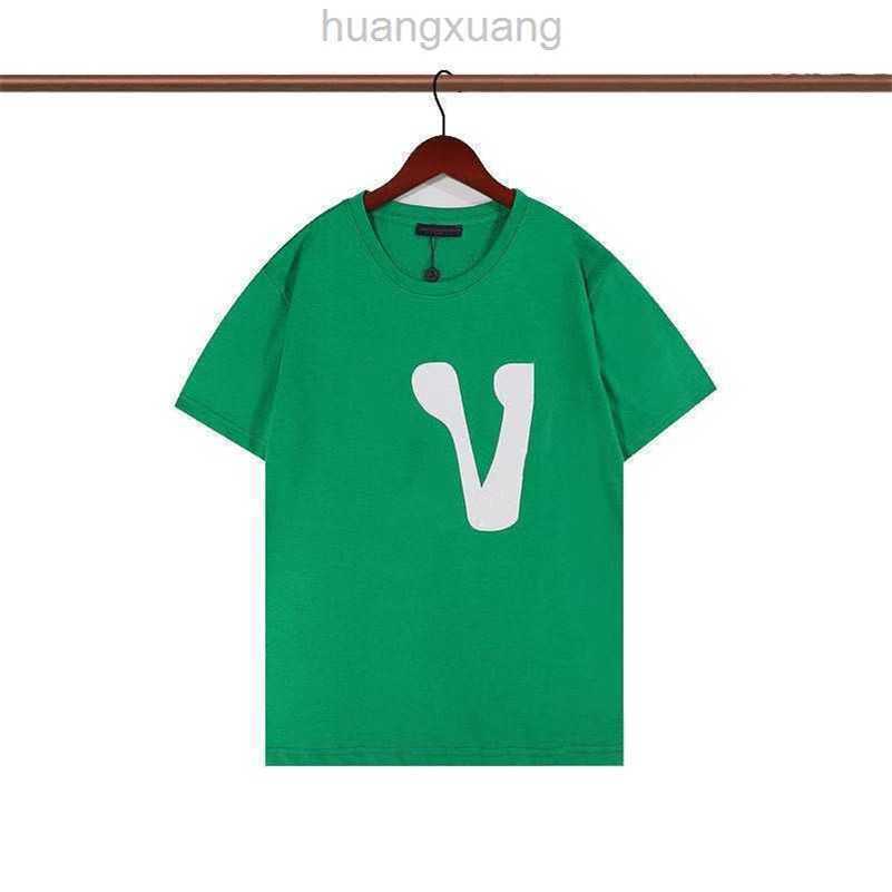 women's T-shirts designer Men's T-shirts Tees short sleeves luxury clothes summer leisure breathable printed coats high-quality clothing wholesale LargeLBRK
women's T-shirts designer Men's T-shirts Tees short sleeves luxury clothes summer leisure breathable printed coats high-quality clothing wholesale LargeLBRK