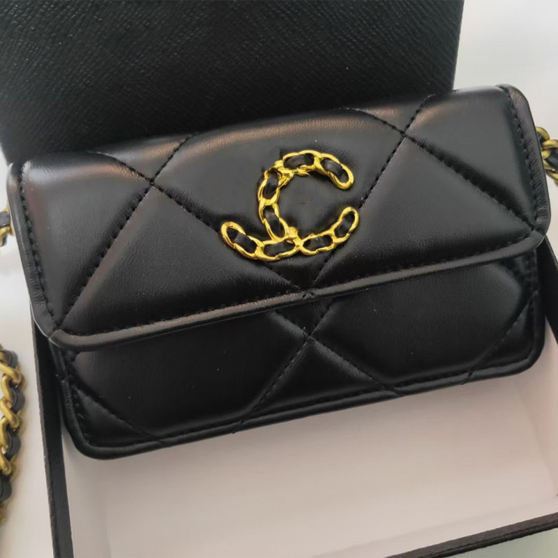Bag designer bag luxury Crossbody bag Shoulder bag women Handbag Chains design Fashion large capacity banquet Wallet leisure Celebrities gift style, Black
Bag designer bag luxury Crossbody bag Shoulder bag women Handbag Chains design Fashion large capacity banquet Wallet leisure Celebrities gift style, Black