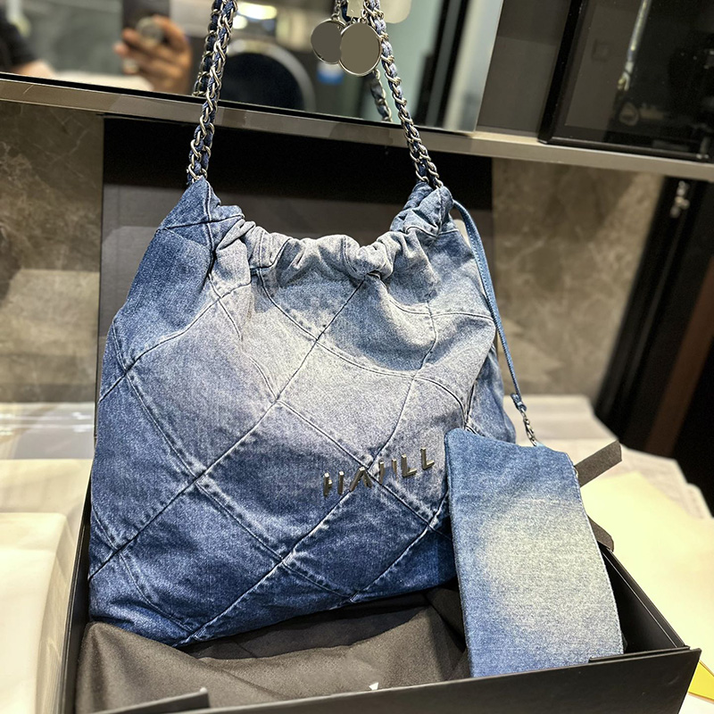 Womens Designer Denim Cowboy Aged Gradient Blue 22 Shopping Bags With Coin Charm Wallet Pouch Silver Metal Hardware Matelasse Chain Crossbody Shoulder Handbag 36CM, Box
Womens Designer Denim Cowboy Aged Gradient Blue 22 Shopping Bags With Coin Charm Wallet Pouch Silver Metal Hardware Matelasse Chain Crossbody Shoulder Handbag 36CM, Box
