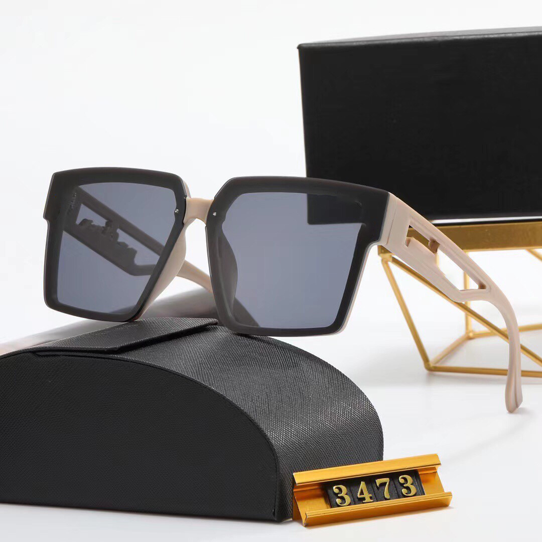 Glasses designers desinger sunglasses woman desinger glasses man glasses designers polarizing light full frame UV400 triomphe quay Unisex Traveling Sunglasses
Glasses designers desinger sunglasses woman desinger glasses man glasses designers polarizing light full frame UV400 triomphe quay Unisex Traveling Sunglasses