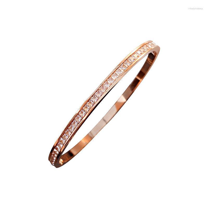 Bangle Oval Rhinestone Bracelets Women Fashion Titanium Jewelry Accessories Hand Wrist Decorations
Bangle Oval Rhinestone Bracelets Women Fashion Titanium Jewelry Accessories Hand Wrist Decorations