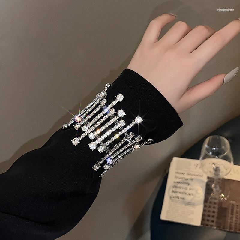 Bangle Luxury Full Rhinestone Stretch Bangles For Women Sparkling Romantic Hyperbole Trend Bracelet Charm Wedding Party Accessories
Bangle Luxury Full Rhinestone Stretch Bangles For Women Sparkling Romantic Hyperbole Trend Bracelet Charm Wedding Party Accessories