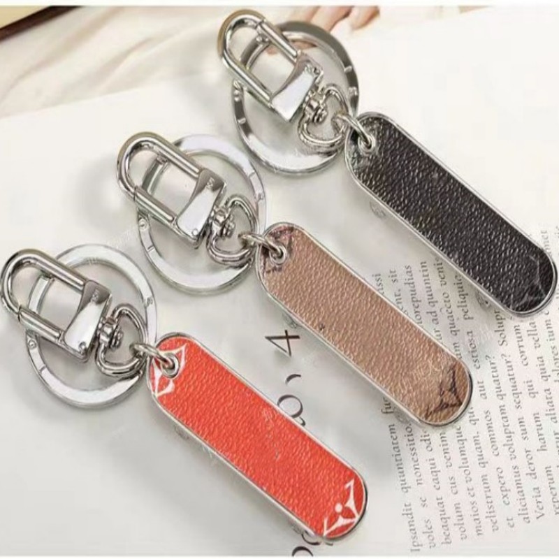 Fashion New Scooter key Chain Pendant Car Keychain Handmade Leather Keychains Men Women Bag Pendant Accessories 15 Color with box
Fashion New Scooter key Chain Pendant Car Keychain Handmade Leather Keychains Men Women Bag Pendant Accessories 15 Color with box