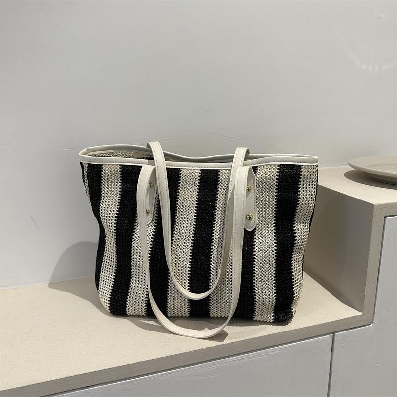 Evening Bags Ins Chic Straw Woven Tote Summer Casual Large Capacity Handbag Fashion Beach Women Shoulder Bag Simple Style Shopping, Black
Evening Bags Ins Chic Straw Woven Tote Summer Casual Large Capacity Handbag Fashion Beach Women Shoulder Bag Simple Style Shopping, Black