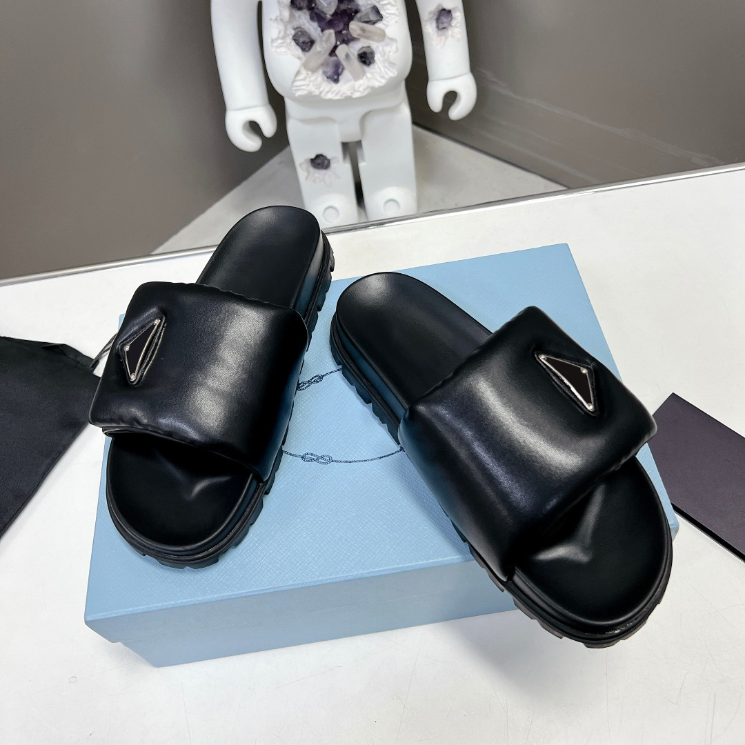 Designer Slides Women Man Slippers Luxury Sandals Brand Sandals Real Leather Flip Flop Flats Slide Casual Shoes Sneakers Boots by brand W307 01, #2
Designer Slides Women Man Slippers Luxury Sandals Brand Sandals Real Leather Flip Flop Flats Slide Casual Shoes Sneakers Boots by brand W307 01, #2