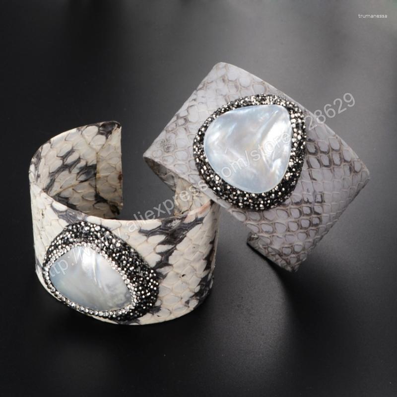Bangle BOROSA White Shell Drop Paved Black CZ Bead Cuff Real Animal Skin Rhinestone Bracelet Gems Jewelry JAB426 Raym22
Bangle BOROSA White Shell Drop Paved Black CZ Bead Cuff Real Animal Skin Rhinestone Bracelet Gems Jewelry JAB426 Raym22
