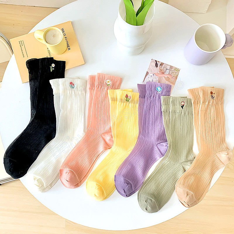 Flower Embroidery Mesh Socks Women Solid Color Socks Soft Middle Tube Socks Thin Breathable Crystal Silk Socks Female Hosiery
Flower Embroidery Mesh Socks Women Solid Color Socks Soft Middle Tube Socks Thin Breathable Crystal Silk Socks Female Hosiery