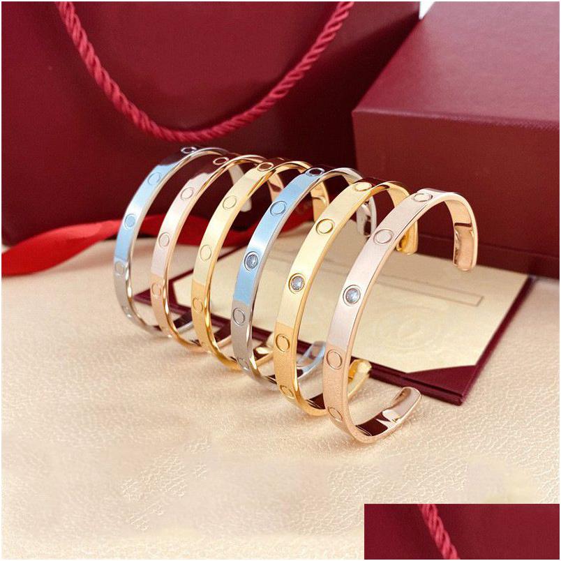 Bangle Bracelet Ctype Opening Simple Love Designer Bangles Women Men Couple Fashion 4Diamonds Screw Bracelets Top Quality Wedding Pa Dhuph
Bangle Bracelet Ctype Opening Simple Love Designer Bangles Women Men Couple Fashion 4Diamonds Screw Bracelets Top Quality Wedding Pa Dhuph