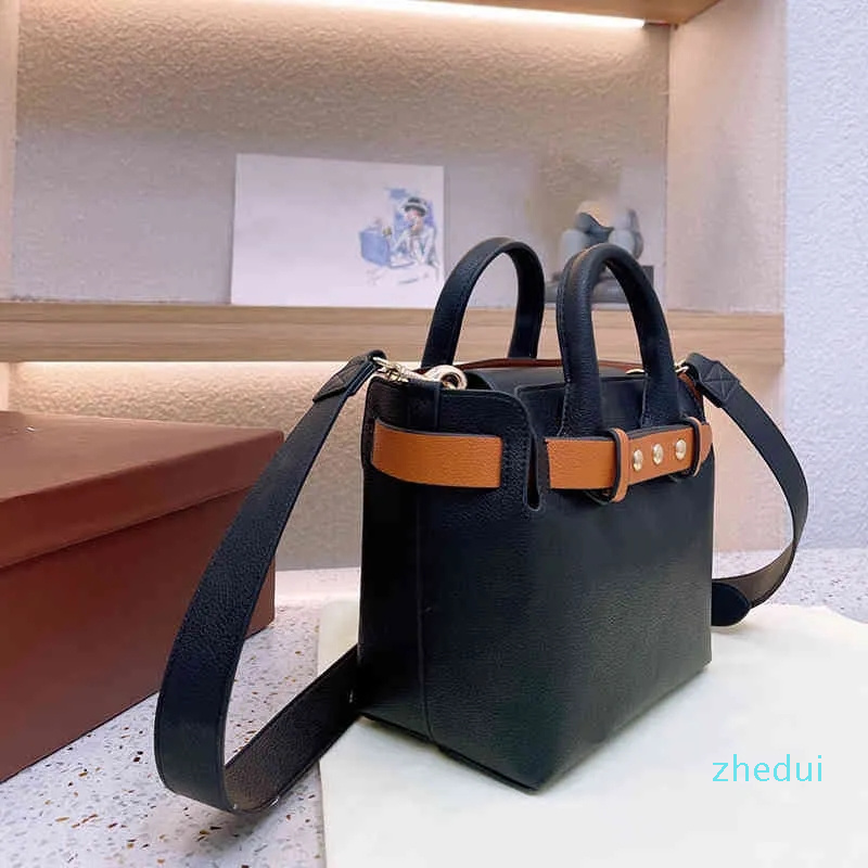 Shoulder Bags Shoppers Tote Bags Totes Women Designer Handbags Classic Shopping Bag Leather Handbag Crossbody Bag Purses, Burbag-1
Shoulder Bags Shoppers Tote Bags Totes Women Designer Handbags Classic Shopping Bag Leather Handbag Crossbody Bag Purses, Burbag-1