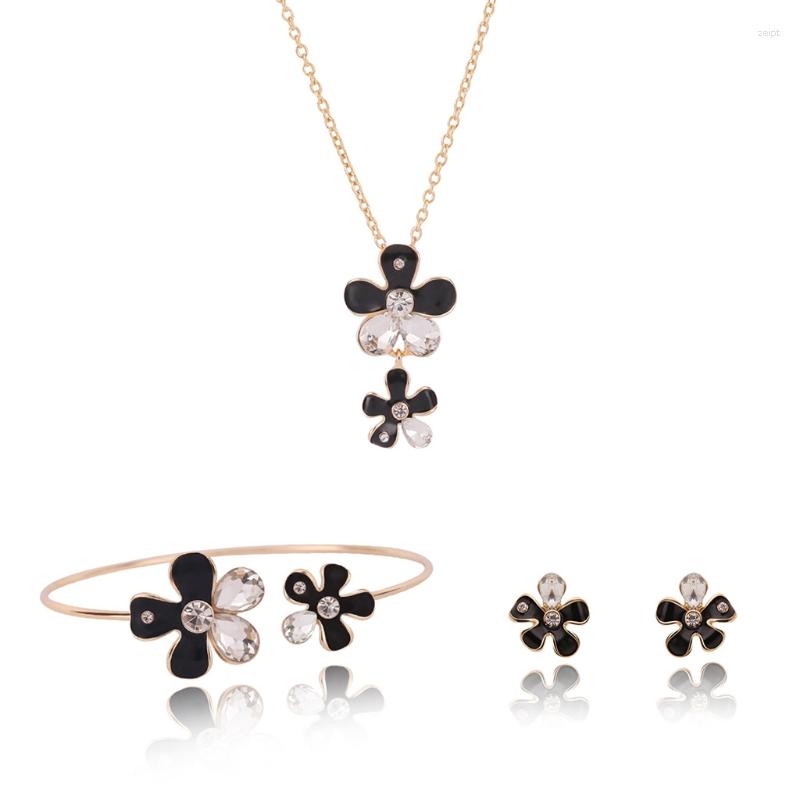 Necklace Earrings Set Elegant Flower For Rhinestone Bracelet Women Jewelry Weddi 40GB, Picture shown
Necklace Earrings Set Elegant Flower For Rhinestone Bracelet Women Jewelry Weddi 40GB, Picture shown
