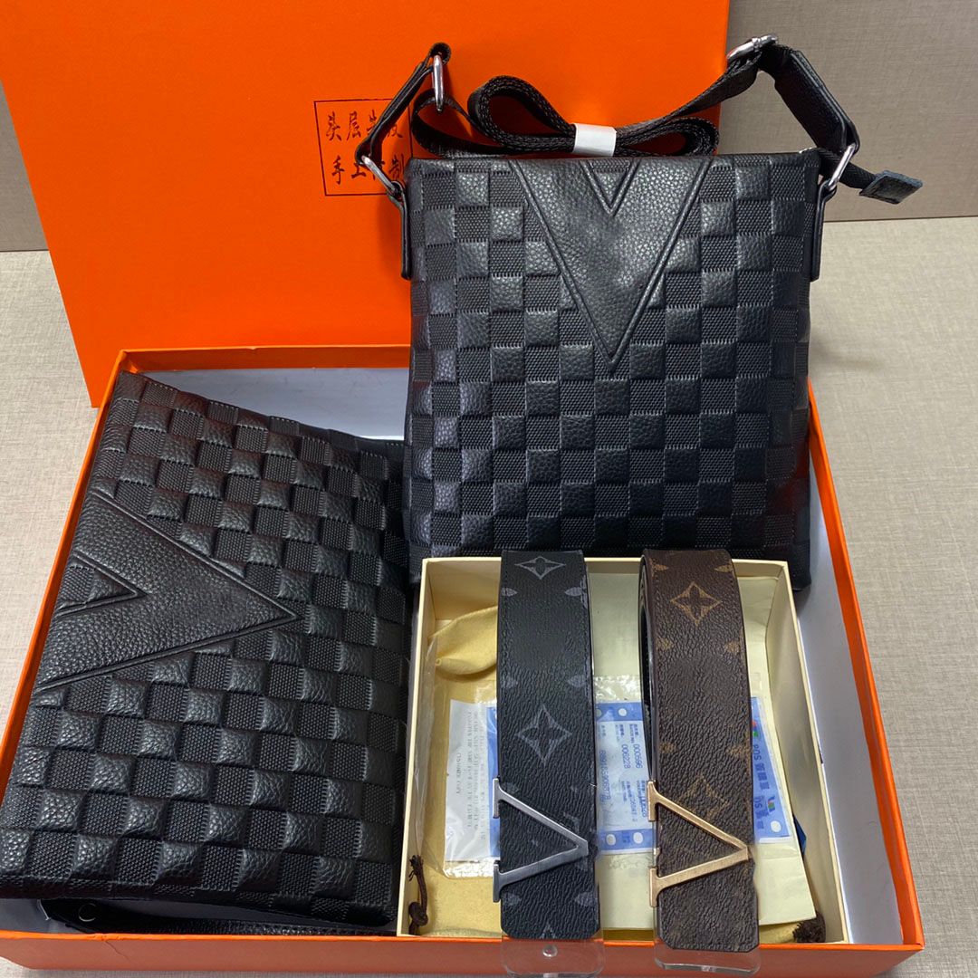 poly bag new gift belt shoulder Designer's double cost-effective buckle portable 4-piece set men's briefcase black box Inlxg
poly bag new gift belt shoulder Designer's double cost-effective buckle portable 4-piece set men's briefcase black box Inlxg
