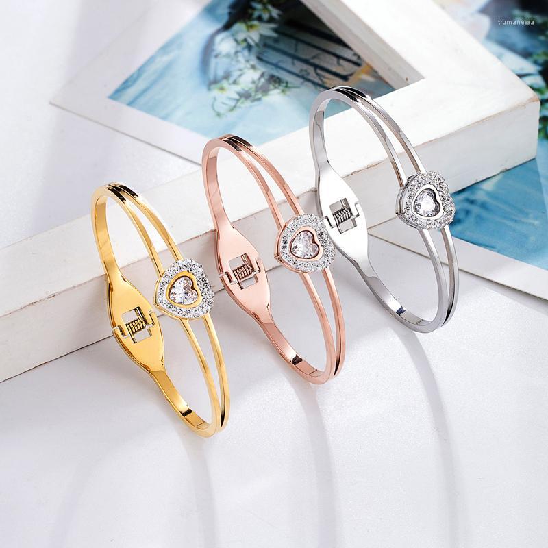 Bangle High Quality Unique Design Peach Heart Crystal Hollow Stainless Steel Bracelet For Women Gift Wholesale Raym22
Bangle High Quality Unique Design Peach Heart Crystal Hollow Stainless Steel Bracelet For Women Gift Wholesale Raym22