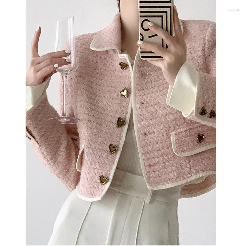 Women' Jackets Pink Tweed Jacket Women Luxury 2023 Autumn Winter Elegant Fashion Chic Love Button Temperament Short Coat Tops Female
Women' Jackets Pink Tweed Jacket Women Luxury 2023 Autumn Winter Elegant Fashion Chic Love Button Temperament Short Coat Tops Female
