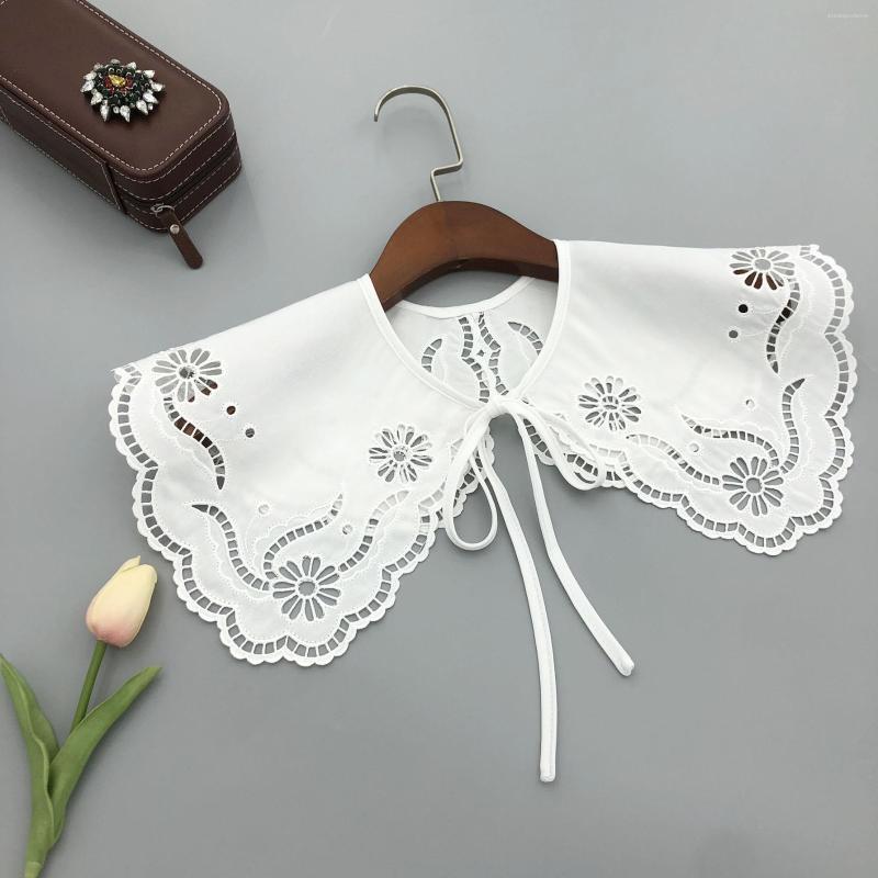 Bow Ties Women Embroidery Fake Collar Shawl Girls Big Lapel Bowknots Removable Shirt Neckwear Decoration Blouse Fuax Cols
Bow Ties Women Embroidery Fake Collar Shawl Girls Big Lapel Bowknots Removable Shirt Neckwear Decoration Blouse Fuax Cols