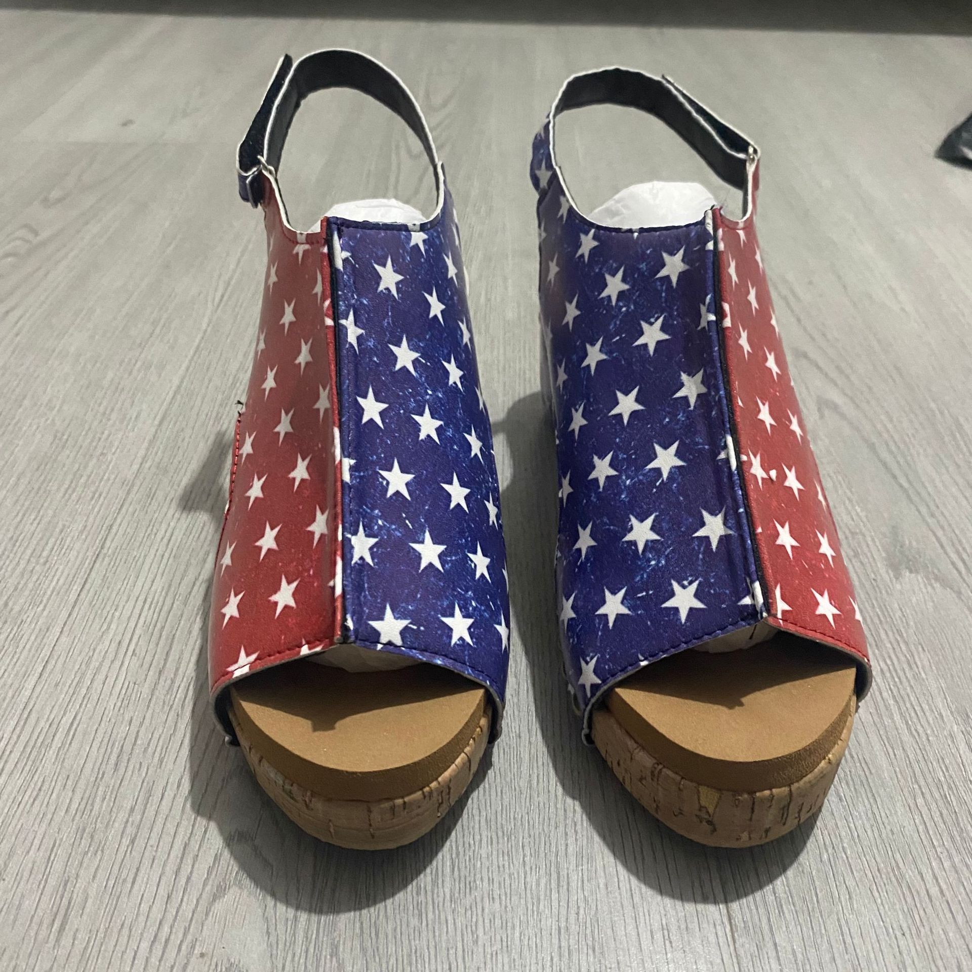 European and American Large Size Sandals Women's Outer Wear Summer Platform Sandals Comfortable Wedge Sandals
European and American Large Size Sandals Women's Outer Wear Summer Platform Sandals Comfortable Wedge Sandals