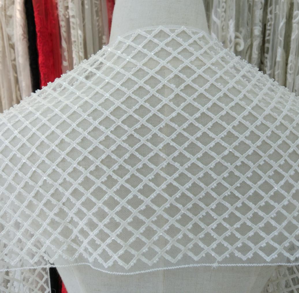 High quality 22CM wide white rayon lace with bead embroidery Lace Trim Wedding dress Lace Ribbon Sewing Accessories M0049912004
High quality 22CM wide white rayon lace with bead embroidery Lace Trim Wedding dress Lace Ribbon Sewing Accessories M0049912004