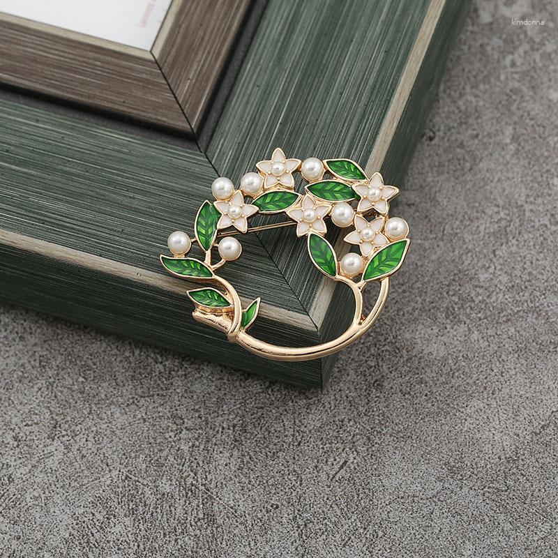 Brooches Drop Glaze Pearl Green Leaf Branch Autumn Winter Sweater Cardigan Coat Windbreaker Fashion Versatile Brooch
Brooches Drop Glaze Pearl Green Leaf Branch Autumn Winter Sweater Cardigan Coat Windbreaker Fashion Versatile Brooch