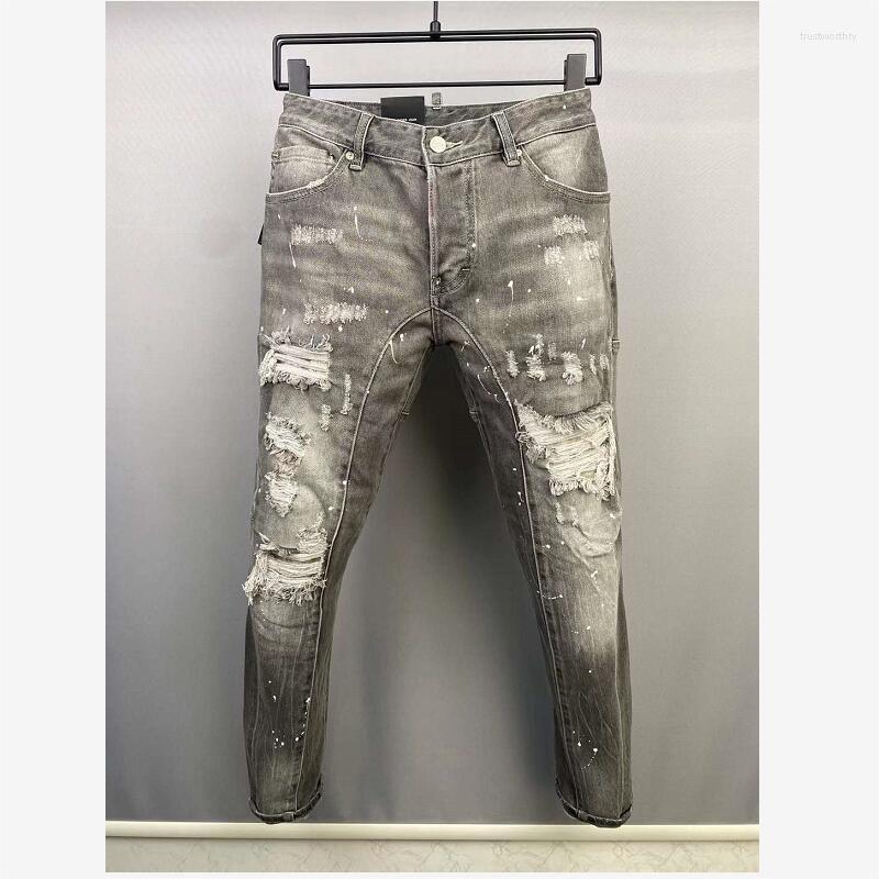 Men's Jeans Trendy Casual Hole Spray Painted Men's Fashion High Street Denim Fabric Pants A515
Men's Jeans Trendy Casual Hole Spray Painted Men's Fashion High Street Denim Fabric Pants A515