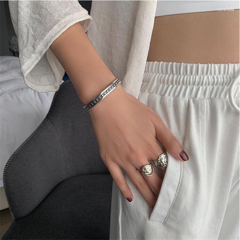 Bangle Silver Color INS Vintage Black Star Round For Women Punk Temperament Friend Party Double Present Pulseras 2023BangleBangle Raym22
Bangle Silver Color INS Vintage Black Star Round For Women Punk Temperament Friend Party Double Present Pulseras 2023BangleBangle Raym22