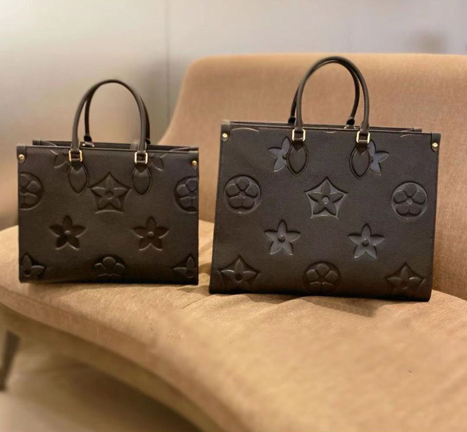 Classic ONTHEGO Handbag woman Flowers Tote Bag Shoulder Shopping Bag Crossbody bags for women High Quality Genuine Leather Large Capacity Letter Clutch Purses, Brown colorful
Classic ONTHEGO Handbag woman Flowers Tote Bag Shoulder Shopping Bag Crossbody bags for women High Quality Genuine Leather Large Capacity Letter Clutch Purses, Brown colorful