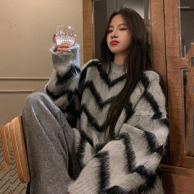 Women' Sweaters Vintage Stripe Contrast Color Preppy Sweet Knitted Pullover Spring Autumn Korean Loose Streetrwear Oversized Sweater Women, Gray
Women' Sweaters Vintage Stripe Contrast Color Preppy Sweet Knitted Pullover Spring Autumn Korean Loose Streetrwear Oversized Sweater Women, Gray