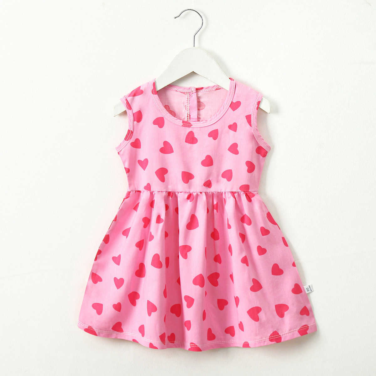 Girl's Dresses Girl dress 2023 summer sleeveless floral loving heart print dress 3-8 years clothes princess dress 230420 AA230531
Girl's Dresses Girl dress 2023 summer sleeveless floral loving heart print dress 3-8 years clothes princess dress 230420 AA230531
