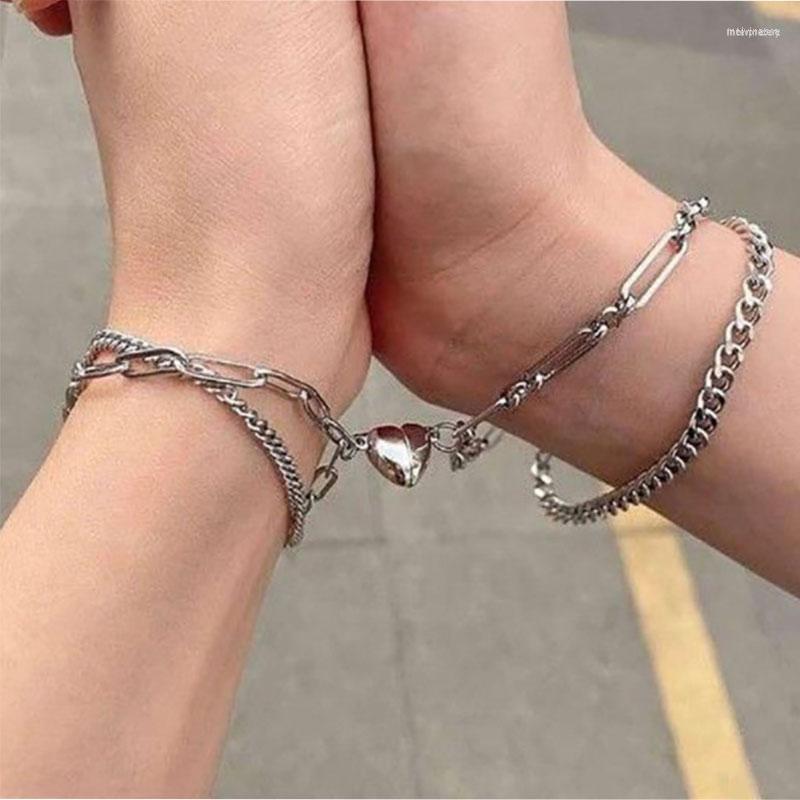 Link Bracelets 1Pair Two Halves Heart Magnetic Bracelet Steel Pendant Couple For Lover Friendship Magnet Jewelry
Link Bracelets 1Pair Two Halves Heart Magnetic Bracelet Steel Pendant Couple For Lover Friendship Magnet Jewelry