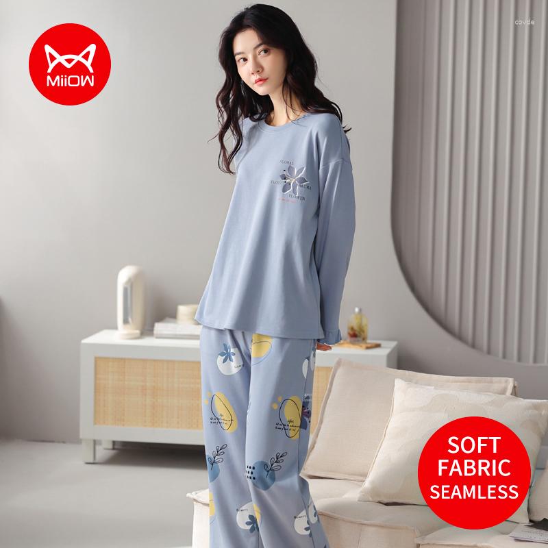 Women's Sleepwear MiiOW 2023 Autumn Winter Warm Cotton Long-sleeved Trousers Loungewear Soft Pajamas Women's Homewear Suit, Ky-8680
Women's Sleepwear MiiOW 2023 Autumn Winter Warm Cotton Long-sleeved Trousers Loungewear Soft Pajamas Women's Homewear Suit, Ky-8680