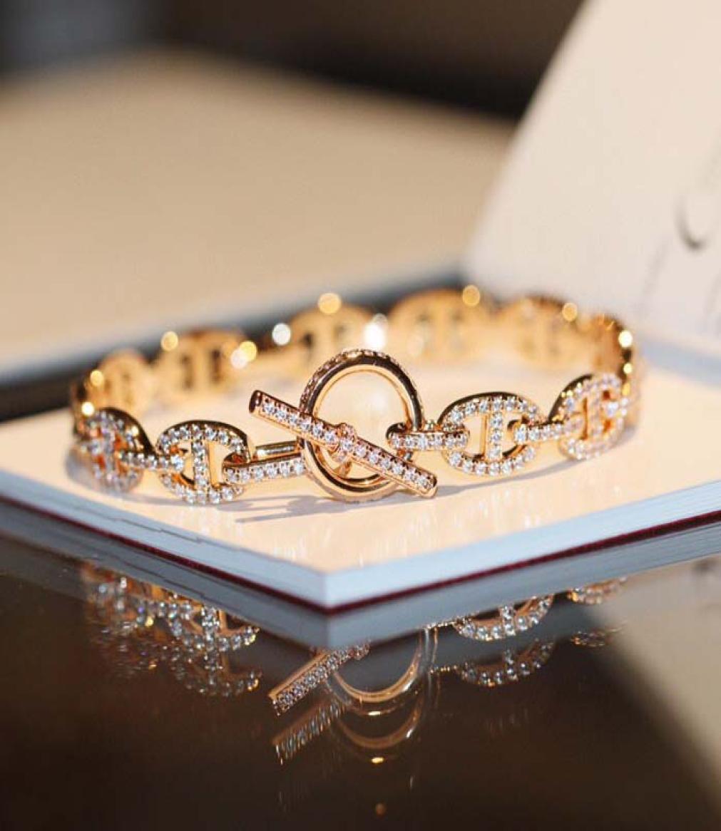 Luxury quality punk charm bracelet hollow design with diamond in 17 size for lady birthday wedding jewelry gift have box stamp PS7104693
Luxury quality punk charm bracelet hollow design with diamond in 17 size for lady birthday wedding jewelry gift have box stamp PS7104693