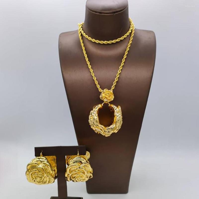 Necklace Earrings Set Women Fashion Jewelry Romantic Rose Design And Gold Plated Hoop Weddings Party Gifts, Picture shown
Necklace Earrings Set Women Fashion Jewelry Romantic Rose Design And Gold Plated Hoop Weddings Party Gifts, Picture shown