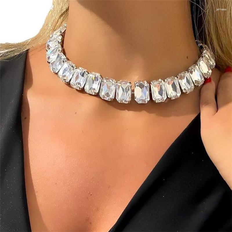 Pendant Necklaces Fashion Versatile Luxury Rhinestone Neckchain European And American Sexy Collar Chain Cross Border Accessories
Pendant Necklaces Fashion Versatile Luxury Rhinestone Neckchain European And American Sexy Collar Chain Cross Border Accessories